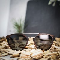 Round Style Wood Sunglasses With Steel Bridge